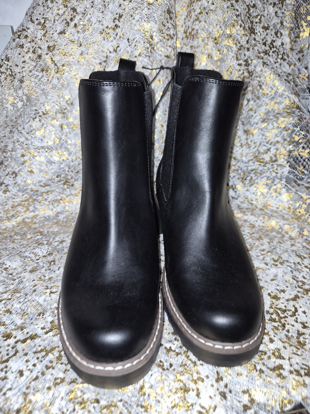 Universal Thread Black Women Chelsea Boots